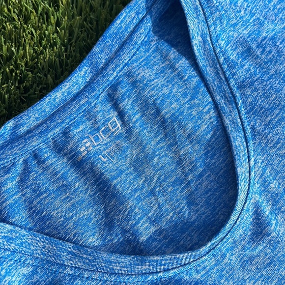 Workout Top Bundle! - Picture 4 of 4